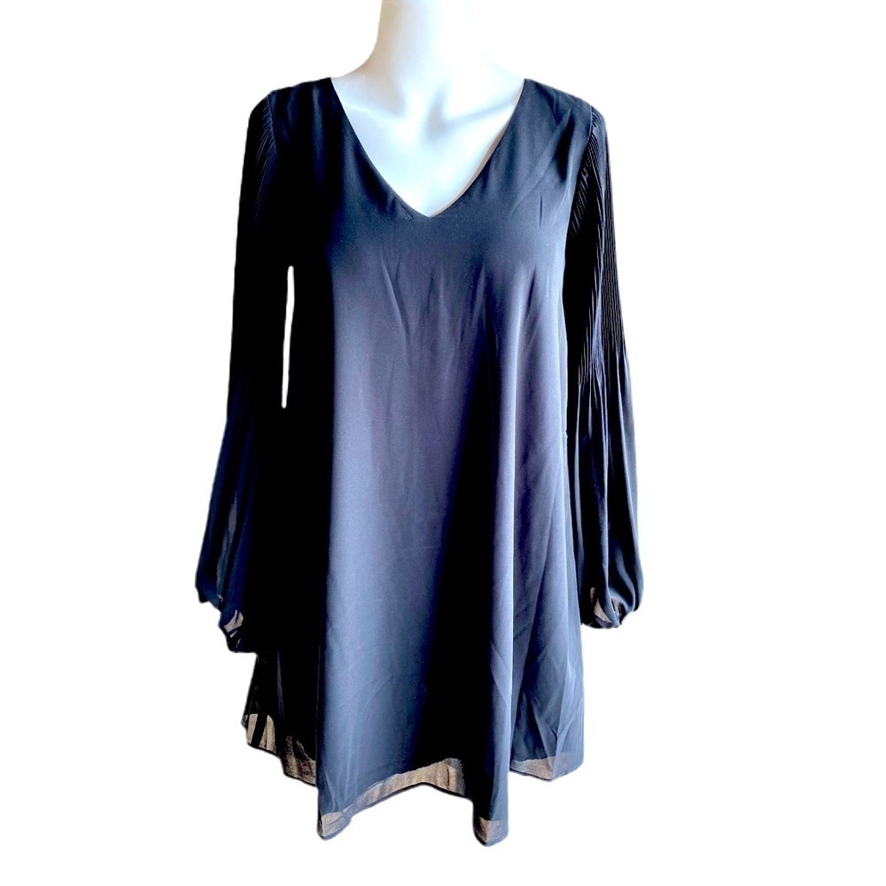 Blue Blush Shift Dress in Black